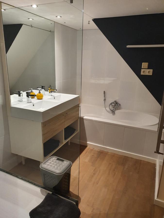 Damietta Apartment Haarlem Bagian luar foto